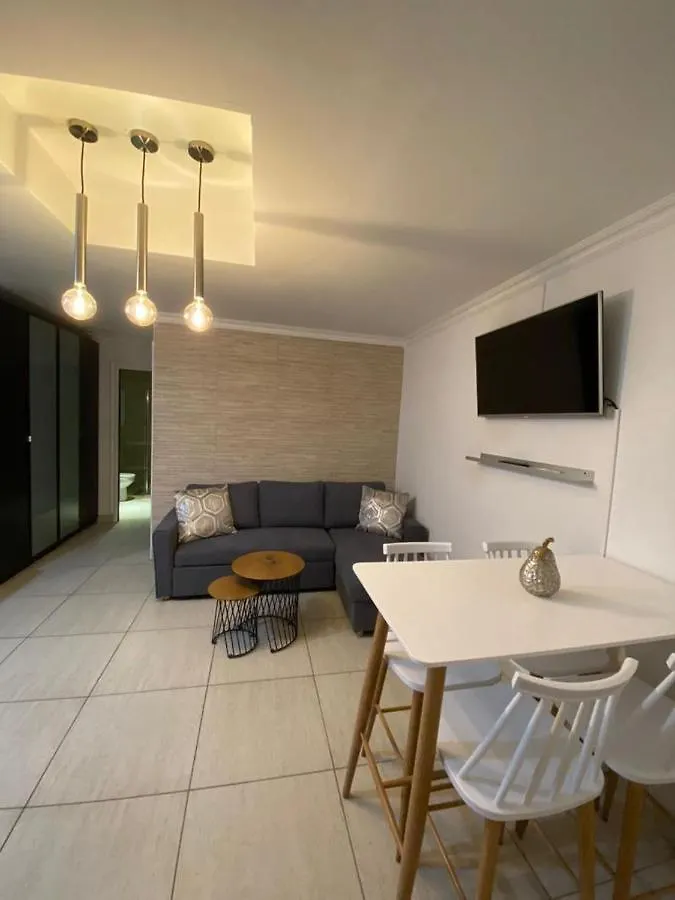 White Sands Apartments, 3 Minutes Walking To The Beach 팜비치